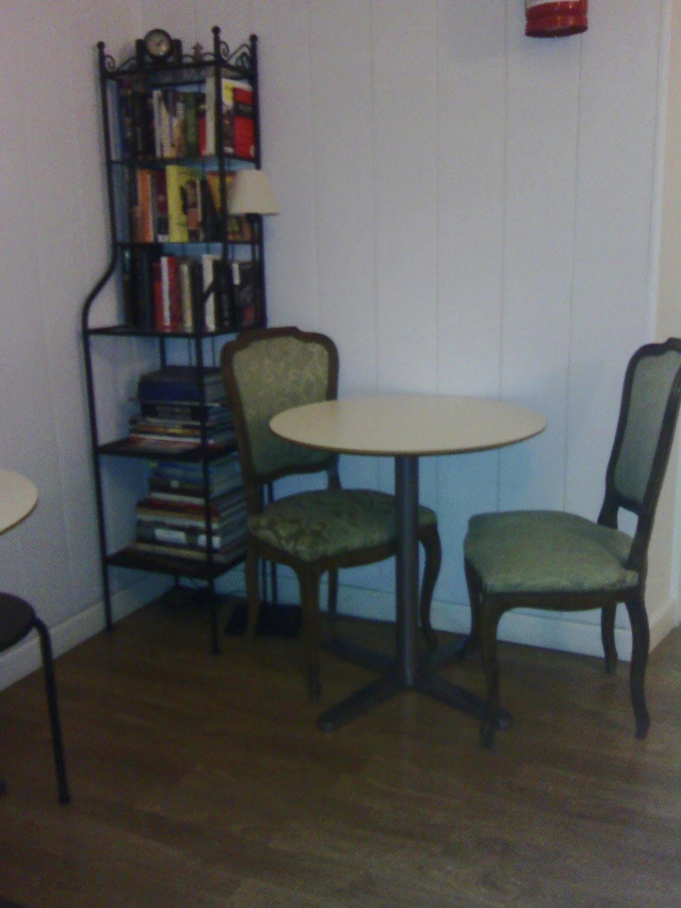 Hostal Riesco Madrid Bagian luar foto